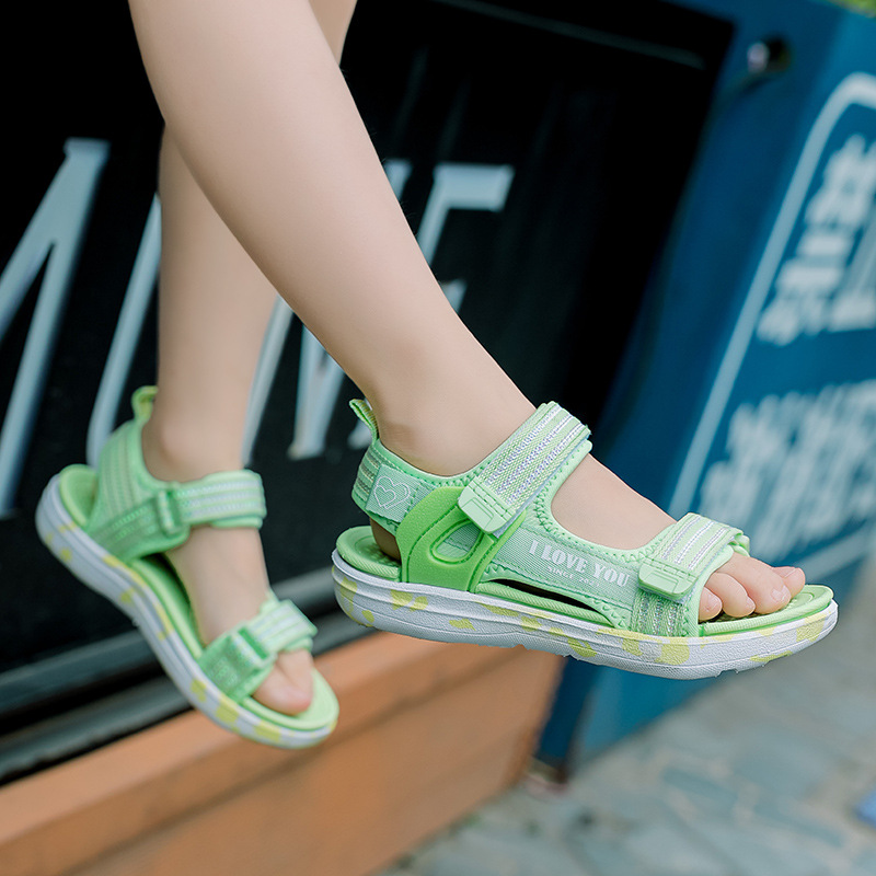 Cross-border children's shoes summer girls' sandals 2023 new soft bottom open toe children's sports beach shoes