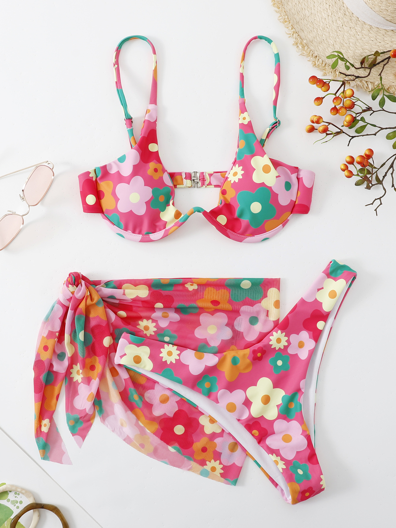 New 2022 New Exterior Split Swimsuit Women's Leopard Print Character European and American bikini Swimsuit Women's Tight