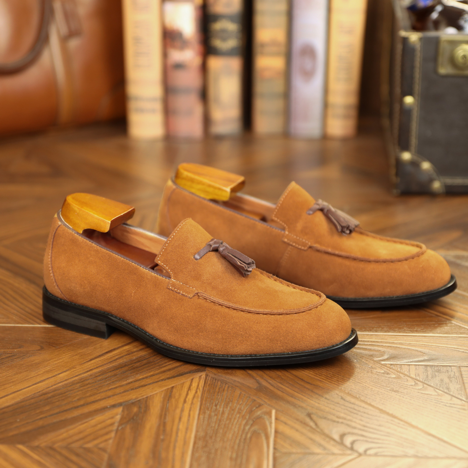 Summer tassel casual men's leather shoes slip-on British style slip-on frosted business loafers men's shoes fashion