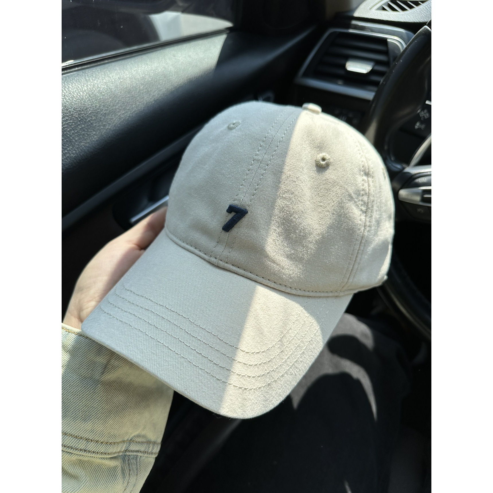 [Zhirou] 2023 New embroidered 7 baseball hat men's and women's wide brim high top face-looking small peaked cap