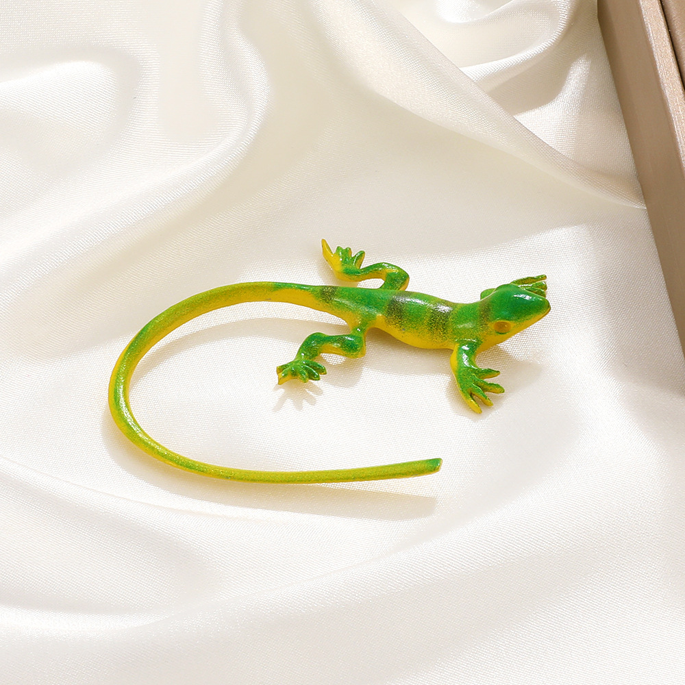 European and American ins exaggerated lizard ear clip without pierced ears fashion creative niche design gecko ear bone clip animal earrings