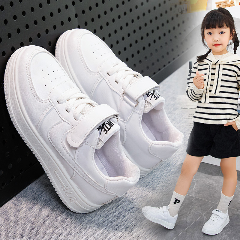 Children's Sneakers 2024 New Spring and Autumn Soft Sole Lightweight Non-slip Middle and Large Children's Leather All-match Sports Casual Shoes
