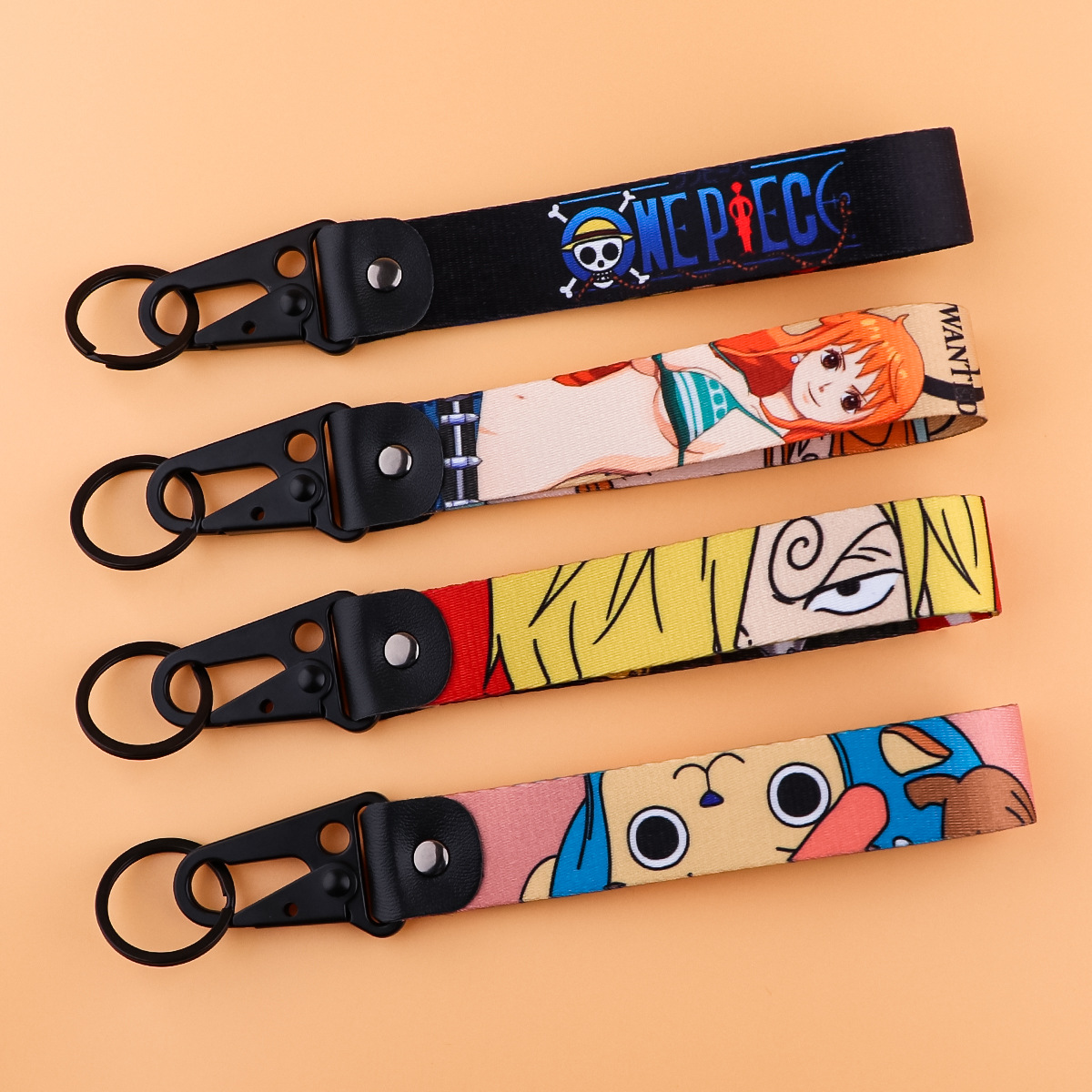 Japanese anime One Piece Eagle mouth keychain Luffy pendant car Sauron keychain rope leather metal ornaments