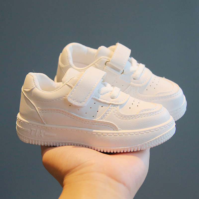 Children's small white shoes 2024 spring girls sports shoes boys casual board shoes soft bottom baby shoes single generation