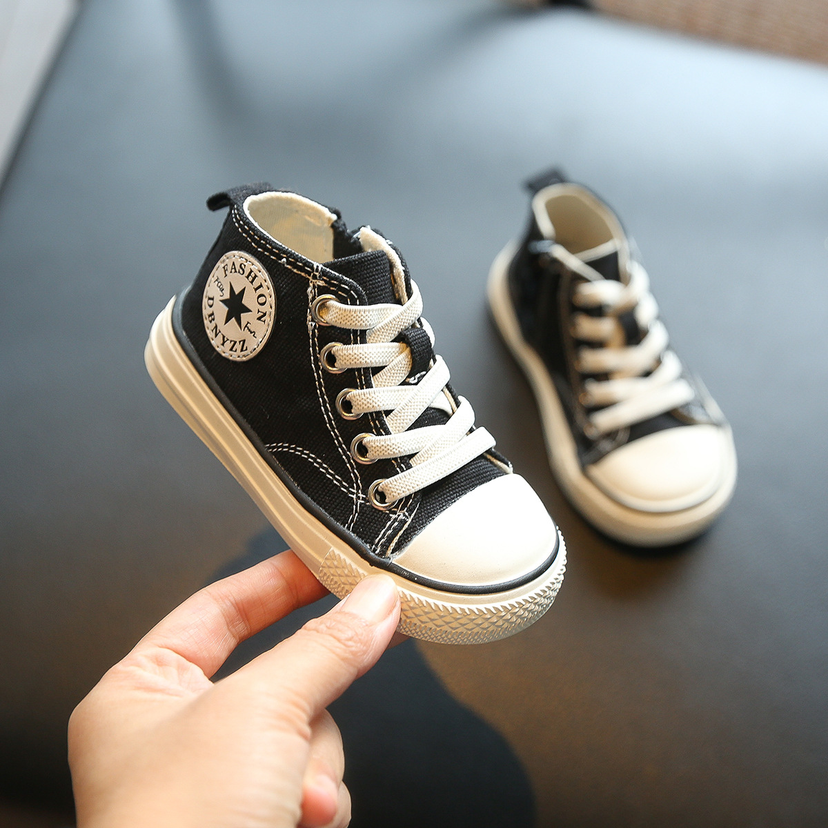 Baby canvas shoes baby soft-soled toddler shoes autumn 0-1-3 years old baby shoes high-top Children Spring and Autumn a generation of hair