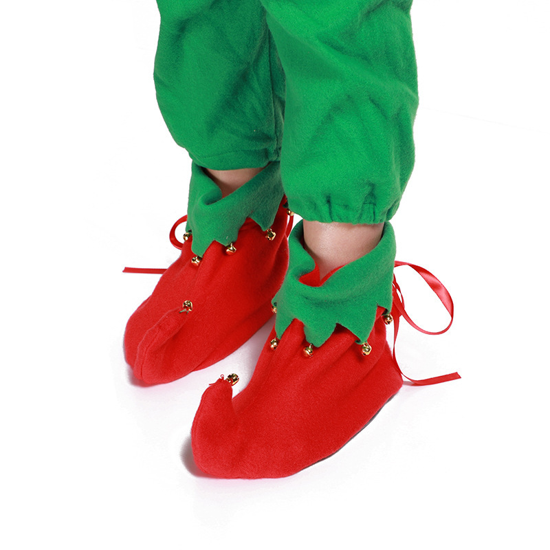クリスマスの男の子と女の子の服が可愛いです。|undefined
