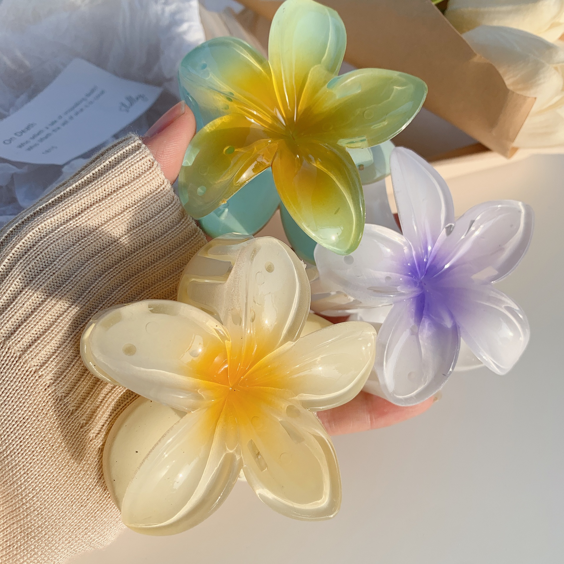 Korean style elegant creative flower hair clip cute hair clip shark clip hair clip personalized hair clip hair accessories wholesale_voghion.com
