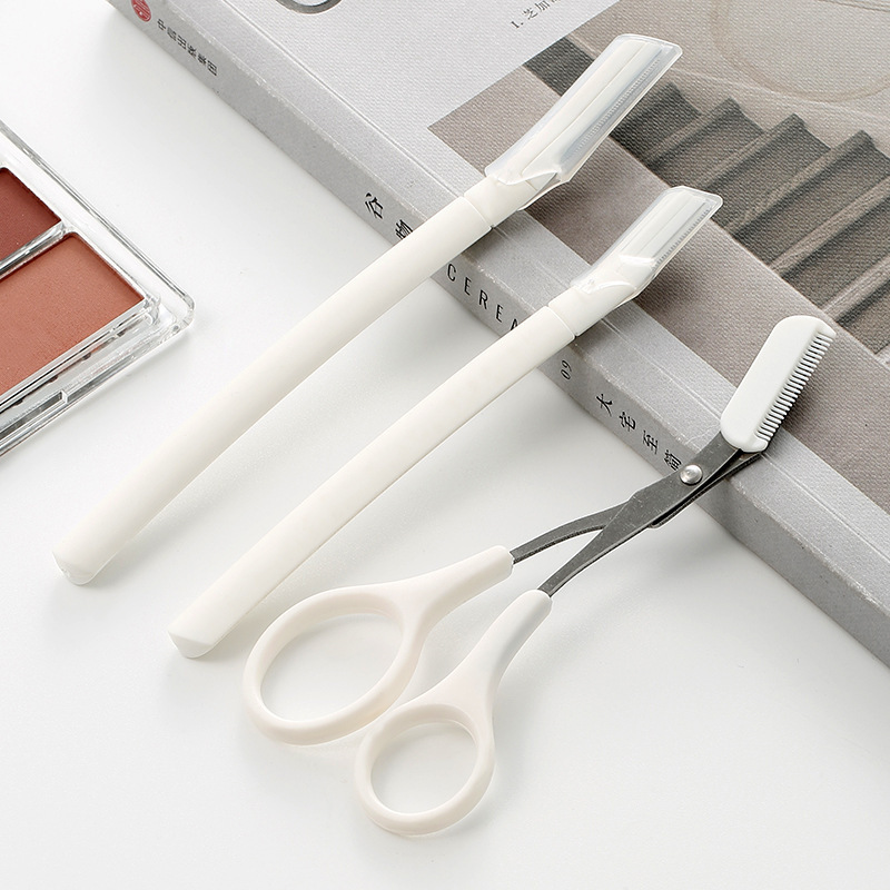 3 PCs eyebrow comb eyebrow scissors macro eyebrow trimmer with comb scissors suit novice professional safety tools scratch-proof household