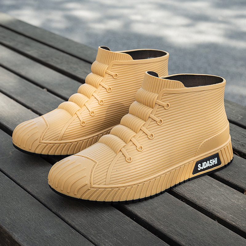 New rain boots men's waterproof shoes outdoor wear fashion student short tube Four Seasons work non-slip rain boots adult rubber shoes