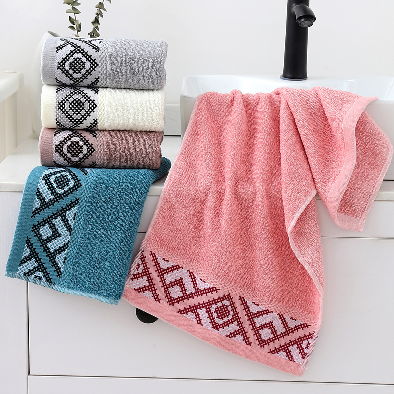 Factory supply 100 grams of plain triangle bath towel soft absorbent home daily holiday gift Hotel LOGO