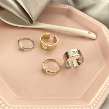 Koreanischer Ins-Nischendesign-Ring, minimalistischer, allgleiches, unregelmäßige Textur, flache Linienöffnung, verstellbarer Ringhersteller_voghion.com