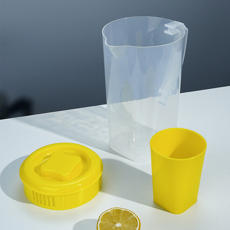 Plastic cold water bottle heat-resistant high temperature resistant large capacity cold water bottle juice pot high color value cold water Cup household suit