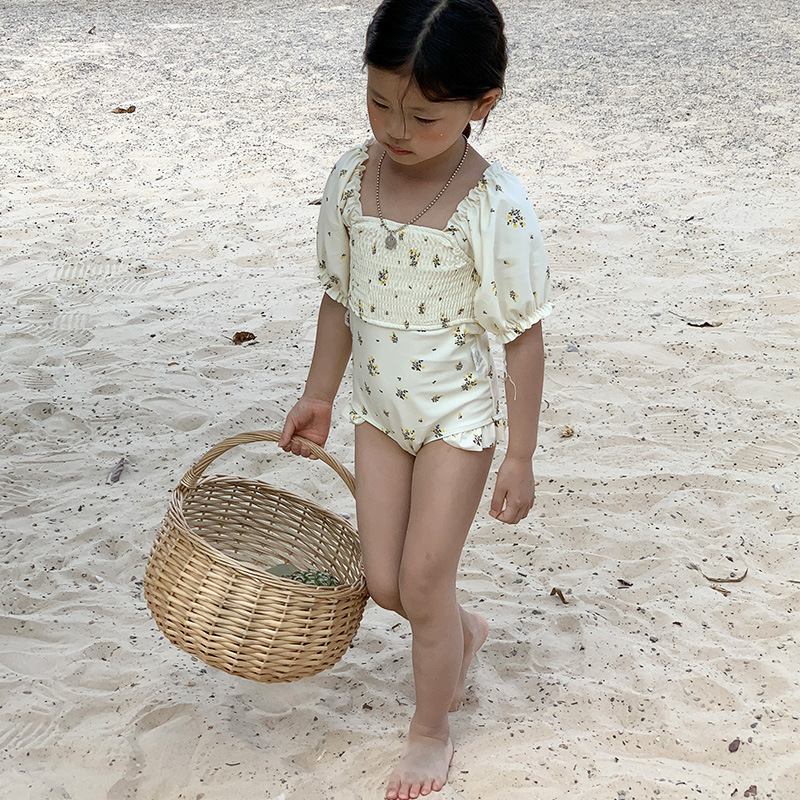 2023 New Girls' Niche Vintage Floral Bubble Sleeve Quick-drying Swimsuit Baby's Summer Western-style One-piece Swimsuit Trendy