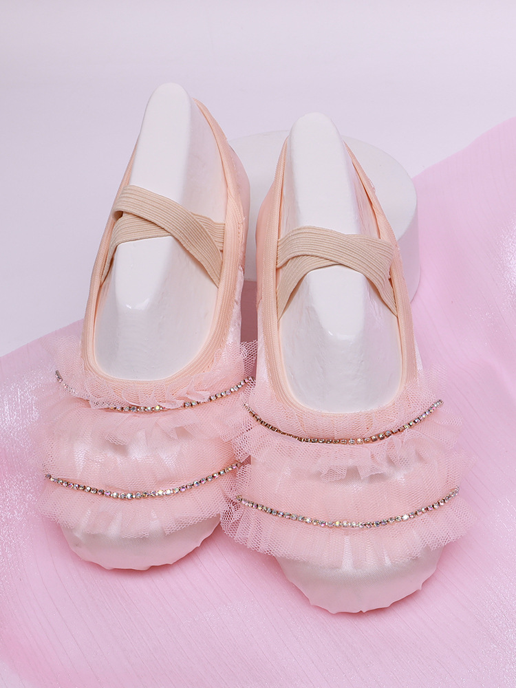 Girls' dance shoes soft-soled exercise shoes Children's Ballet Shoes Baby dancing shoes cute stage performance cat claw shoes