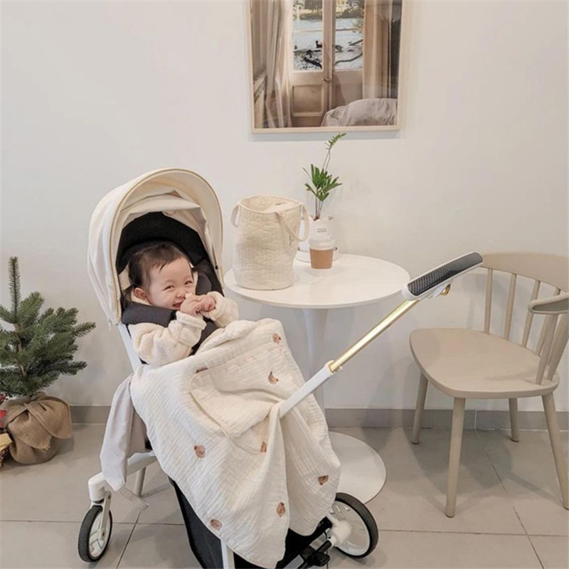 Korean ins Cub Bear Quilt Summer Anti-mosquito Windproof Multifunctional Cloak Baby Blanket Quilt Shawl Blanket