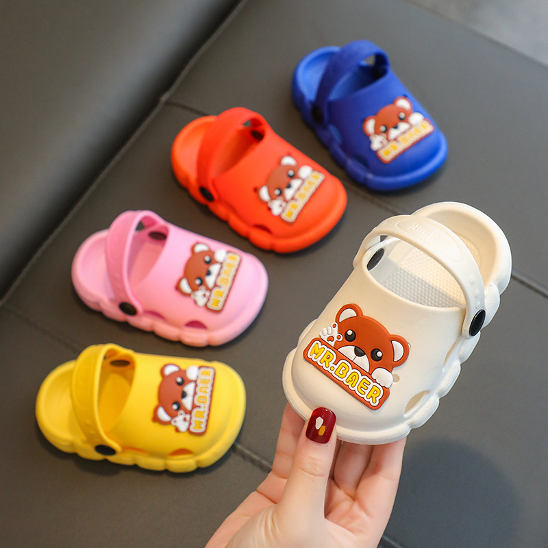 Children's Slippers Women's Summer New Cartoon Cute Baby Children's Outdoor Anti-off Beach Garden Hole Shoes for Boys