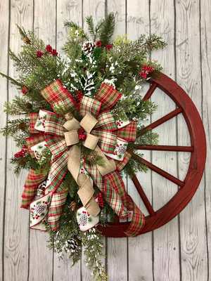 Haube hot cross-border hot Christmas decoration door hanging wooden roulette wheel wreath Christmas pine cone wreath