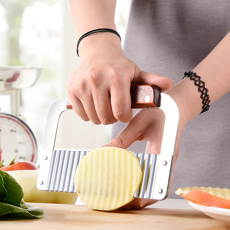 Cross-border Stainless Steel Potato Cutting Creative Wooden Handle French Fries Knife Wolftooth Wave-shaped Strip Cutter Cut Flower French Corrugated Knife