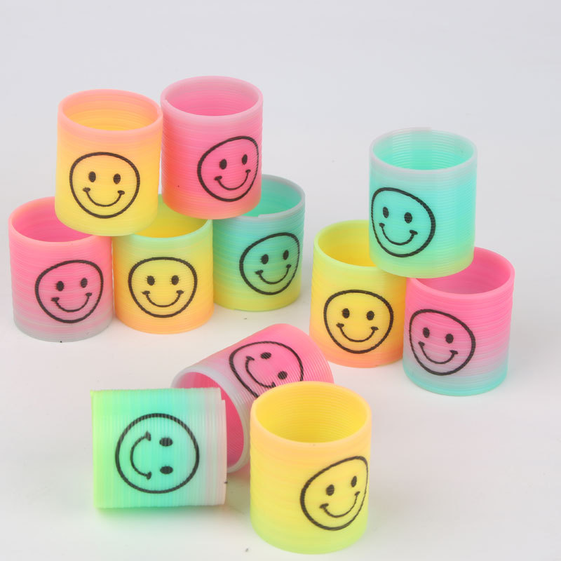 Mini Smiley Rainbow Circle 80 s Nostalgia Stall Prizes Telescopic Magic Circle Kindergarten Toys Wholesale