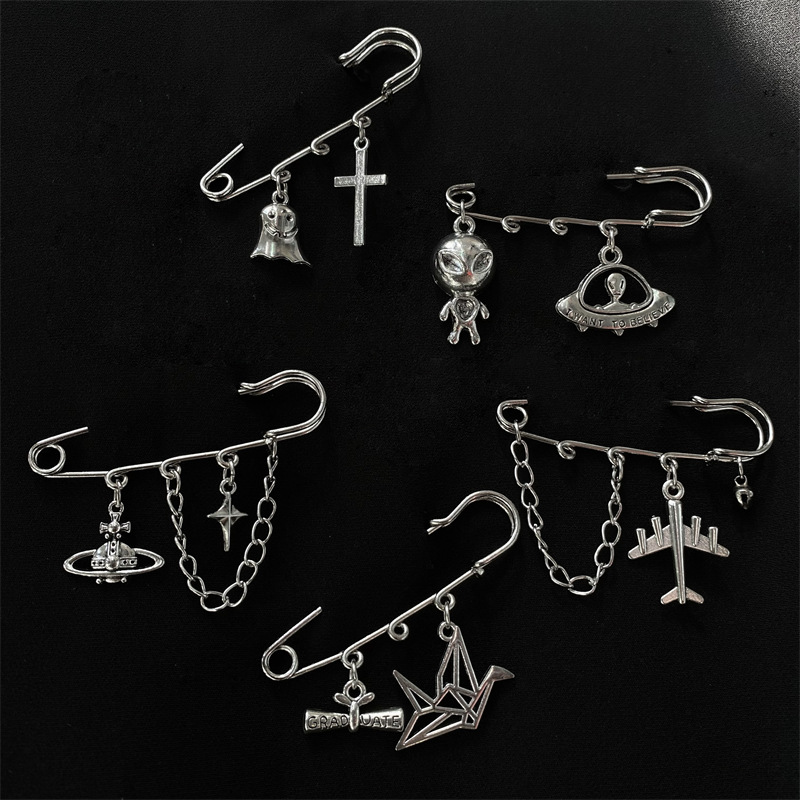 Gothic Vintage Dark Style Brooch Cross Waist Buckle Suit Jacket Pin Shoes Hat Accessories Trendy Jewelry