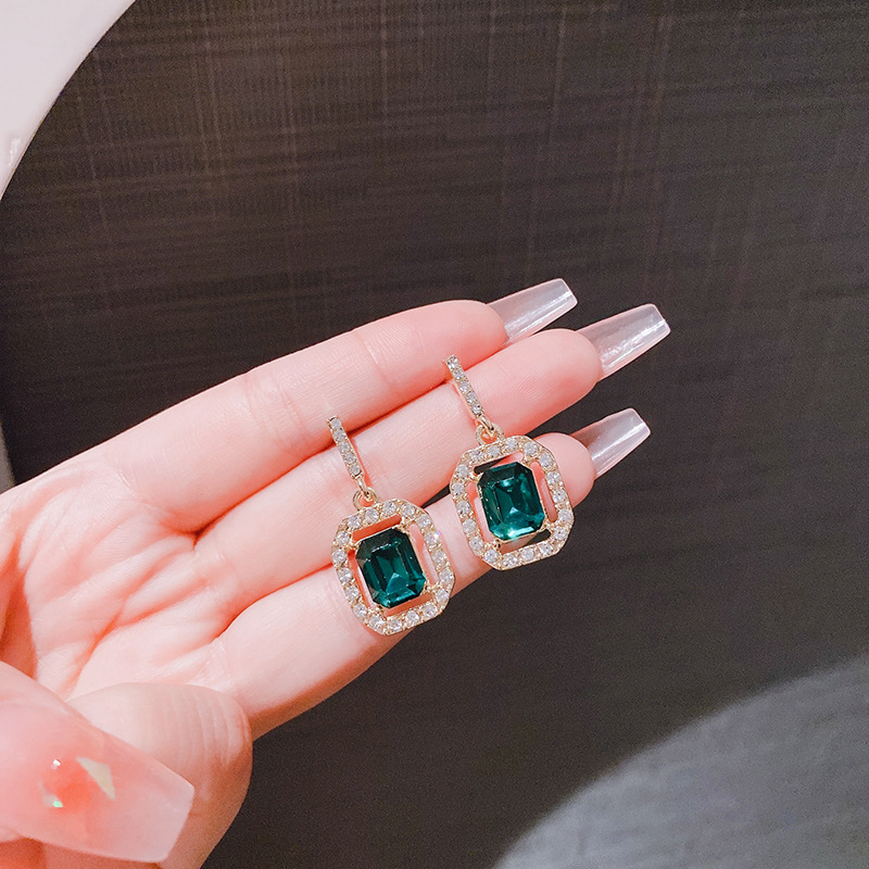 925 Silver Needle Green Emerald Rhinestone Small Simple Cold Style Temperament Diamond Geometric Square Earrings Earrings