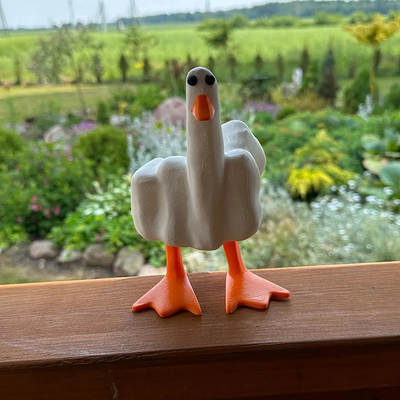 Cross-border New Products Middle Finger duck Statue Resin Crafts Ornaments duck you spoof Middle Finger Desktop Decoration