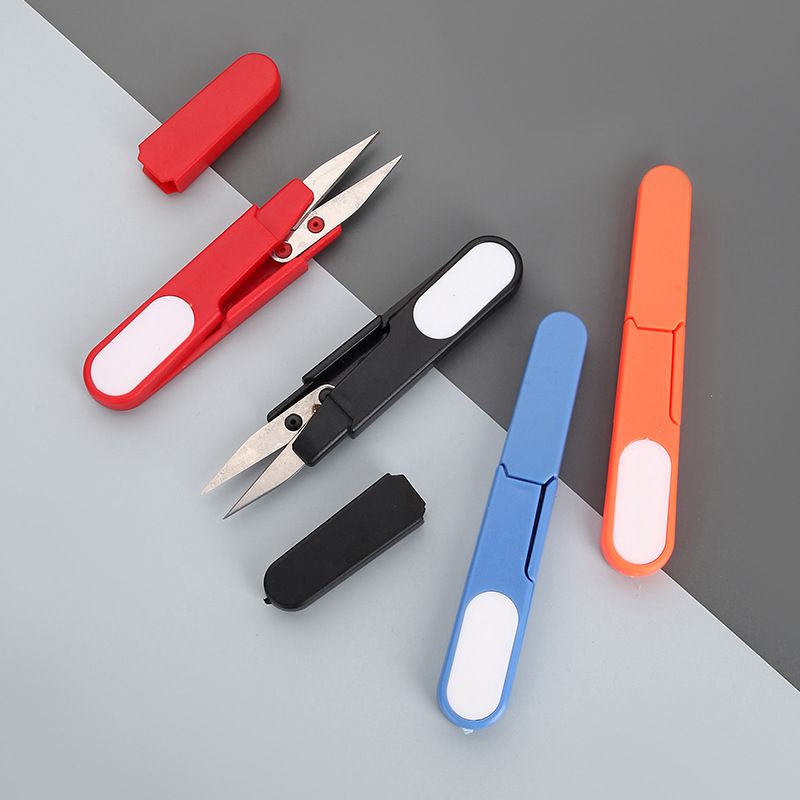 Factory Direct Sales small scissors with lid plastic yarn scissors fish thread scissors cross stitch scissors sewing tool thread scissors yarn scissors