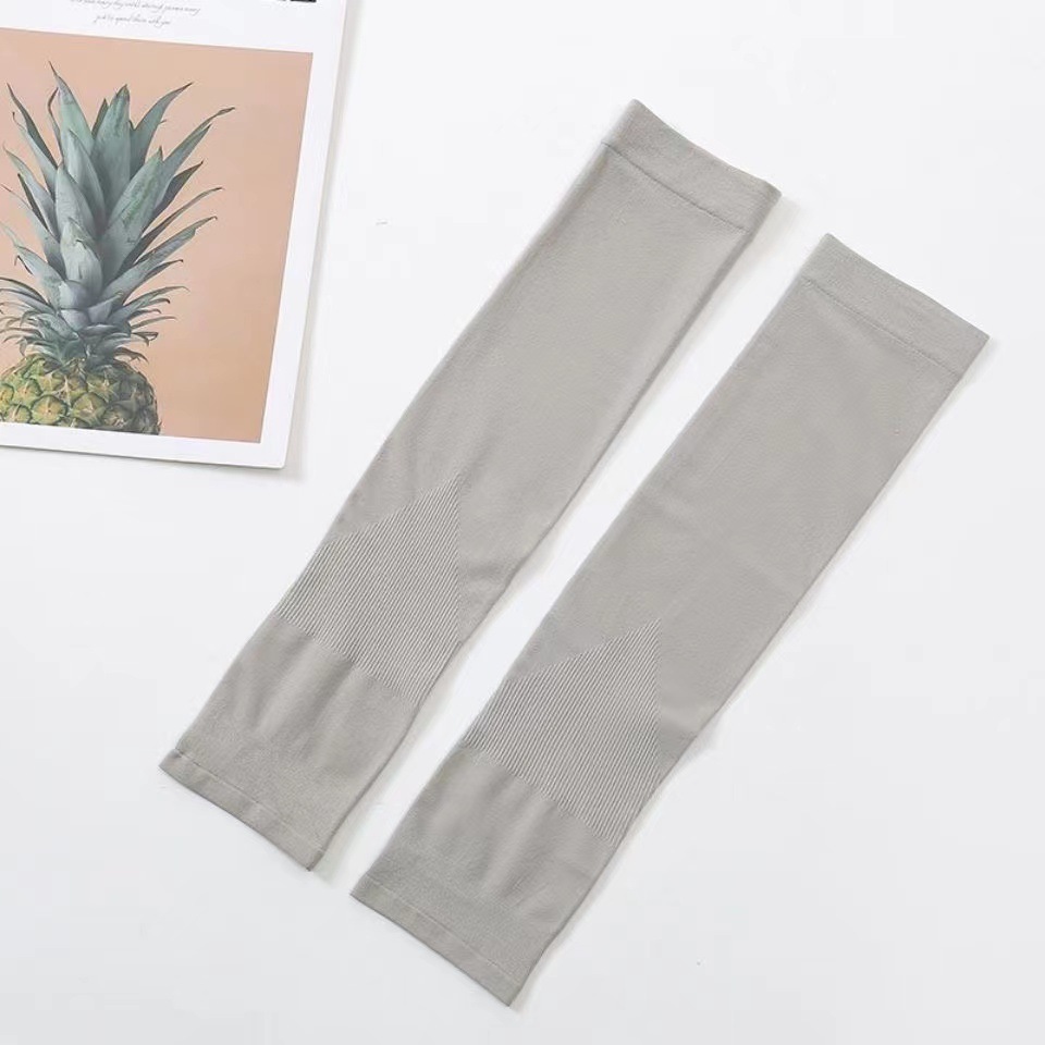 Solid color mosquito repellent sleeves Korea ice sleeves ice silk sunscreen sleeves outdoor riding men's and women's sports driving sleeves wholesale