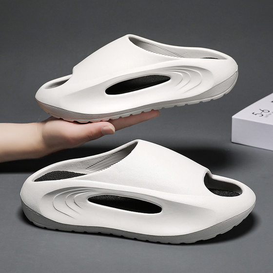 Slippers Men's Summer Outdoor Wear Trendy Sports Sandals and Slippers Thick Sole Dung Feeling Outdoor Casual Internet Celebrity Sandals Men's Beach