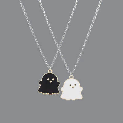 New personalized black and white ghost necklace ins sweet cool creative hip hop girl niche pendant new all-match chain