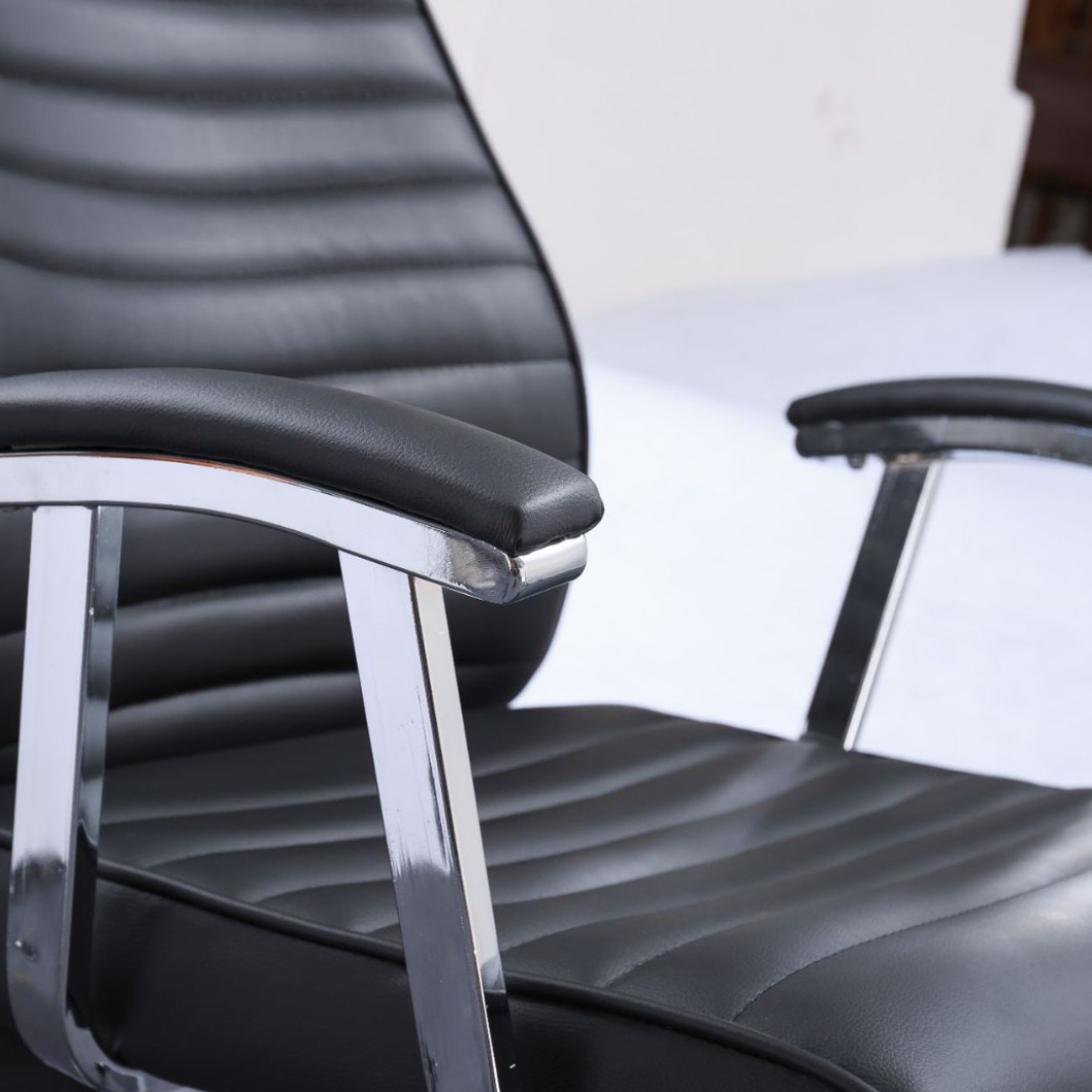 Office chair office chair foreign trade hot classic simple modern boss chair Foshan manufacturers office chair