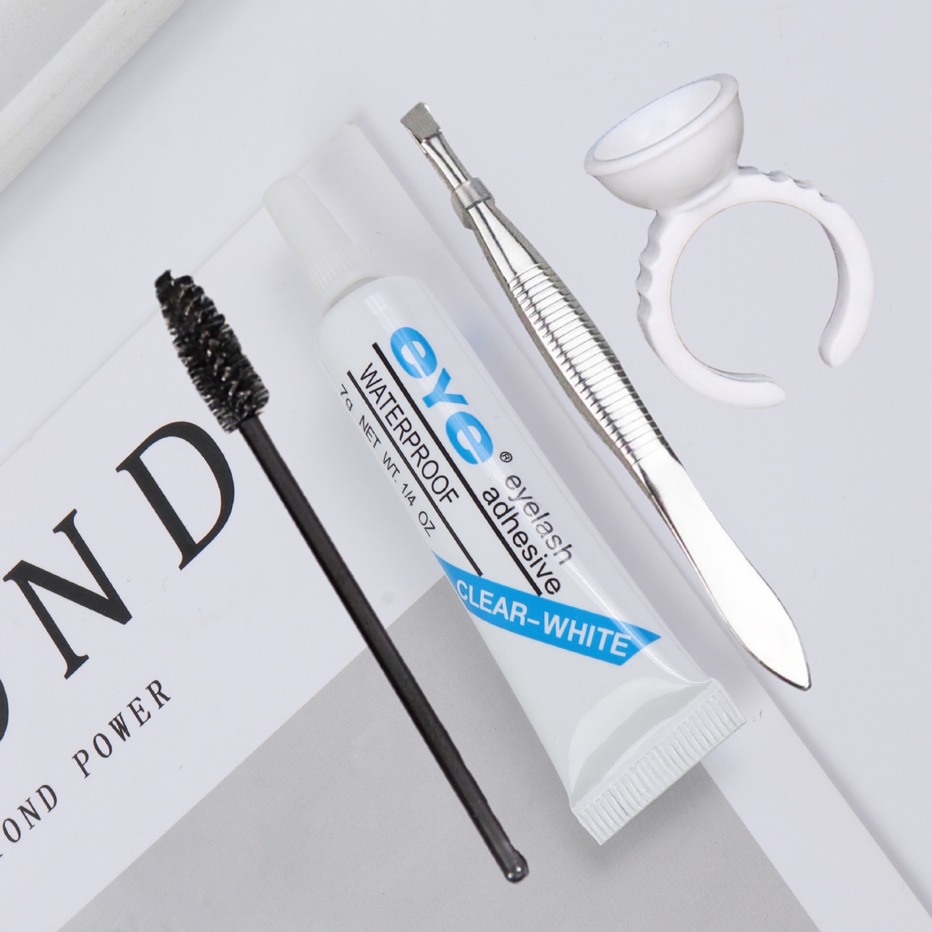 eye set factory wholesale grafting false eyelash glue 7G natural seamless mild and comfortable quick-drying false eyelash glue