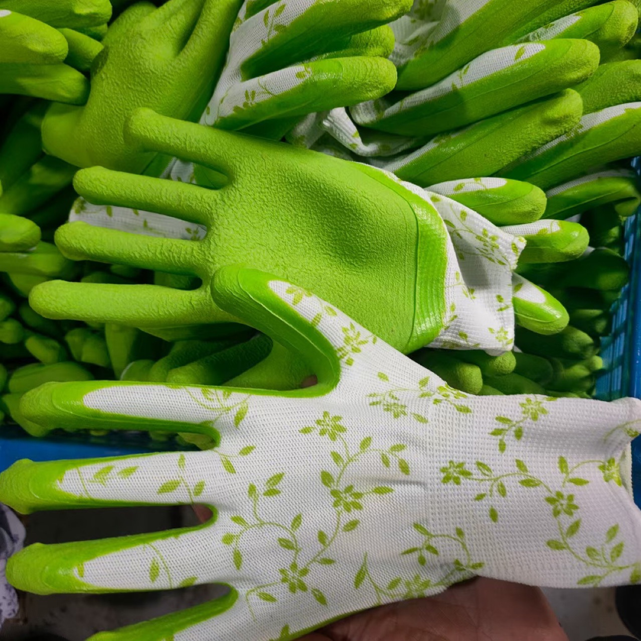 Women's Protective Protective Gloves Breathable and Comfortable Anti-Puncture Protective Gardening Gloves Printed Cross-Border Long Tube