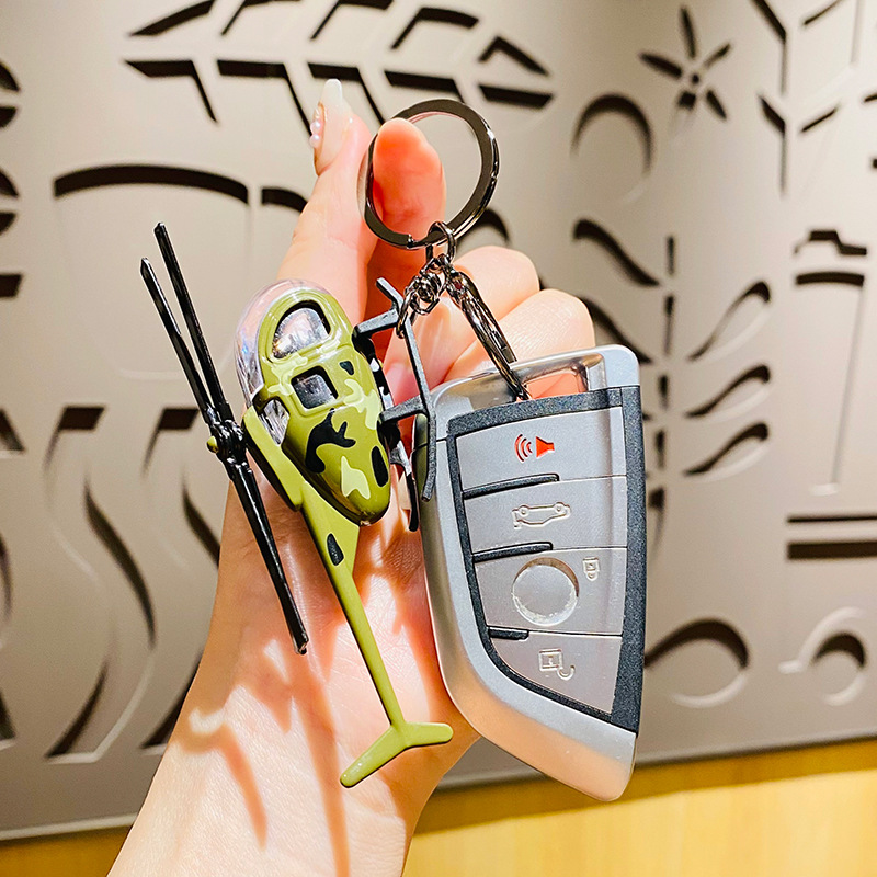 Creative personality alloy helicopter cartoon car keychain student schoolbag pendant couple small gift wholesale