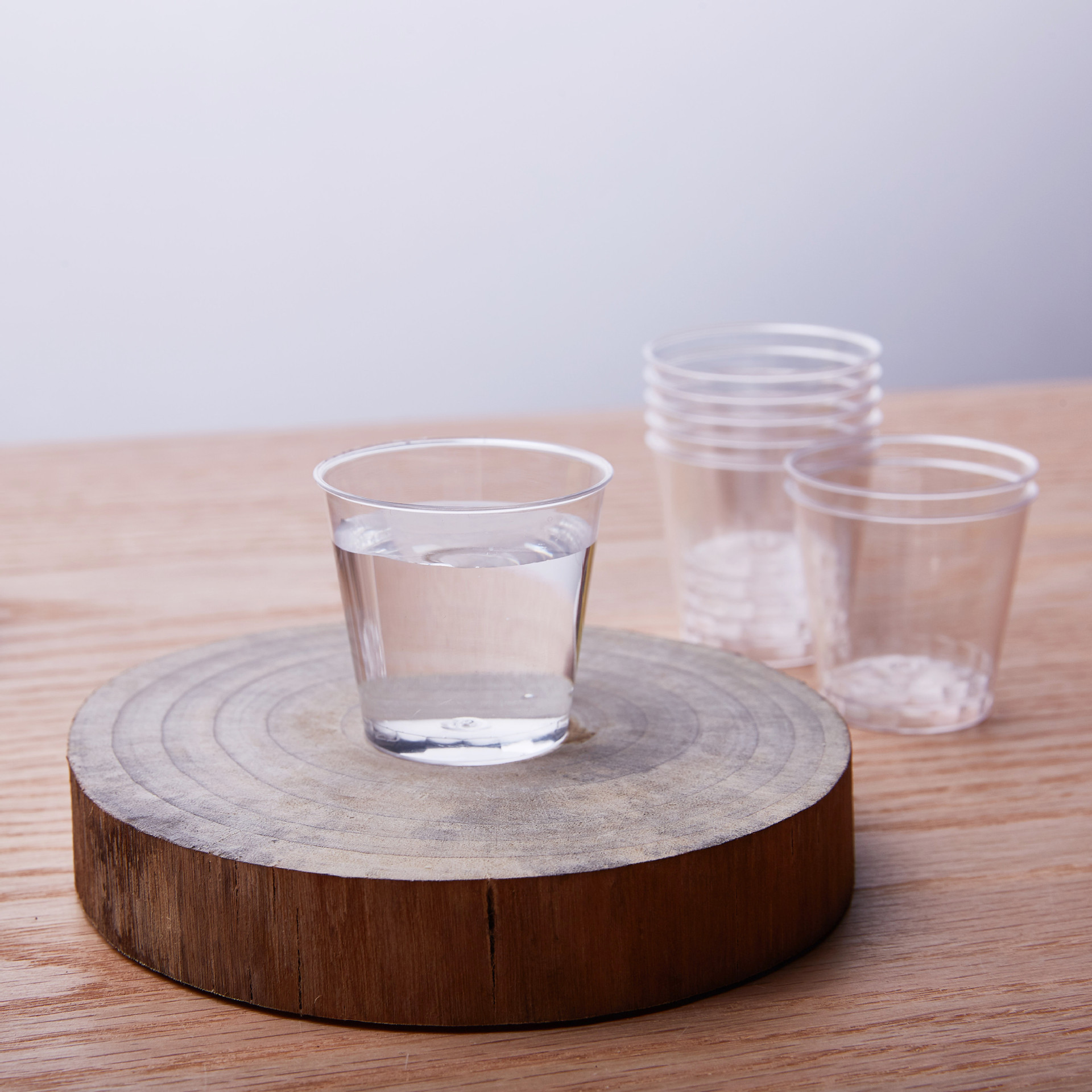 Jiasheng Ya disposable cup 30ml aviation cup thickened hard crystal cup drinking cup wholesale Cup