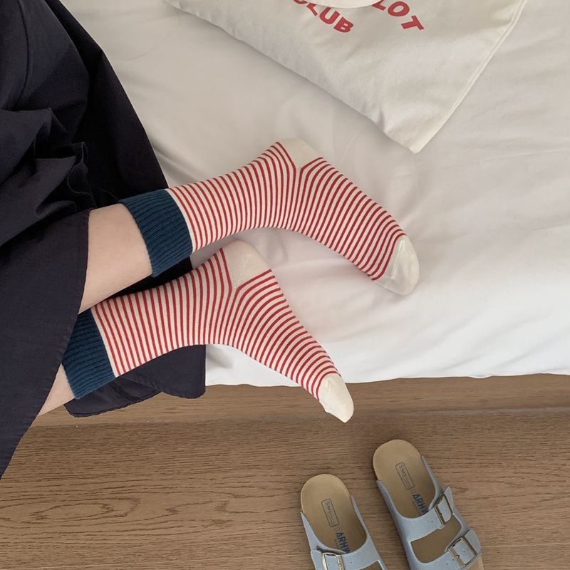 Maillard contrast color thread Korean style Dongdaemun ins pile Socks striped socks retro atmosphere Super Korean women's socks