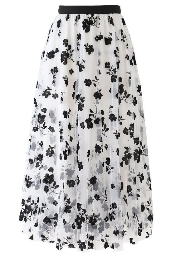 A large number of spot European and American skirt women