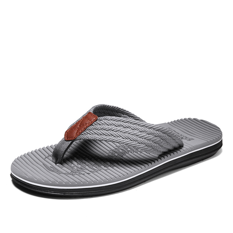 New cross-border trend flip-flops men's rubber-soled summer beach slippers plus size sandals wholesale direct sales