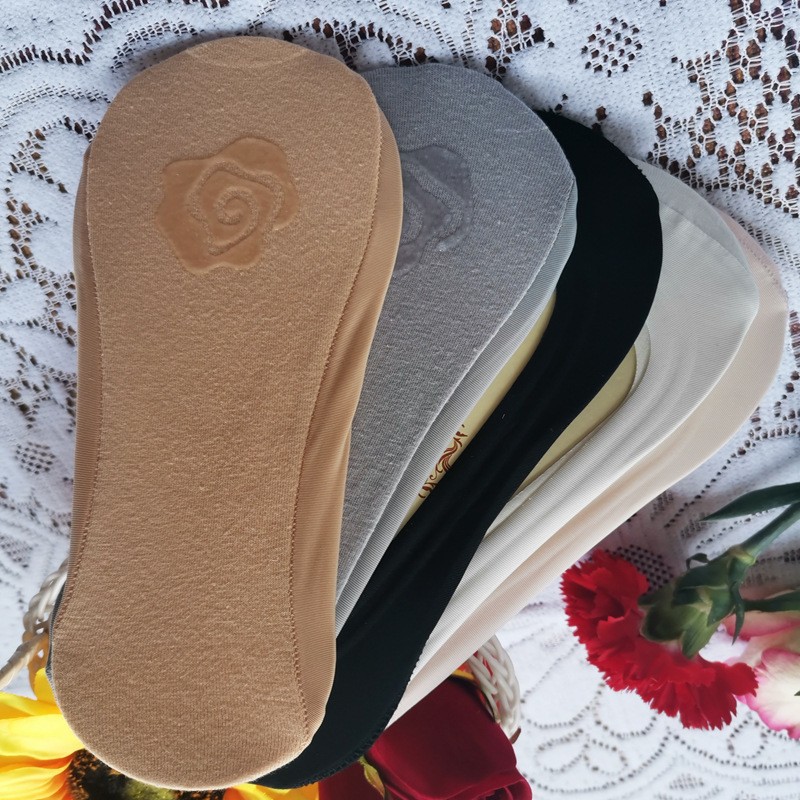 Independent packaging spring and summer ladies Ice Silk Cotton bottom sweat-absorbent tutu invisible socks silicone non-slip thin boat Socks wholesale