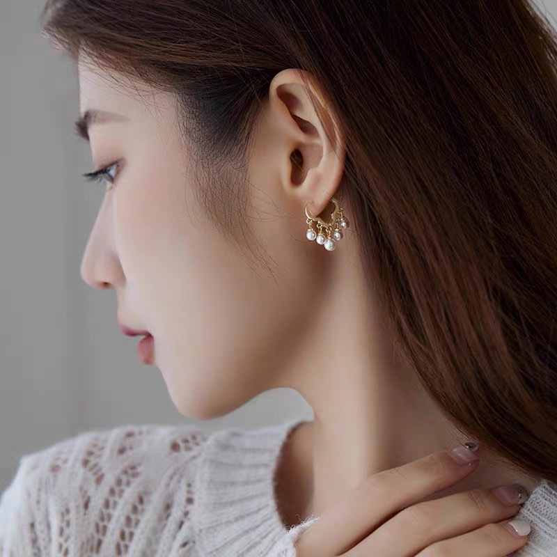 Korean-style high-grade earrings cloud earrings Korean-style simple earrings elegant tassel Pearl Super Fairy earrings