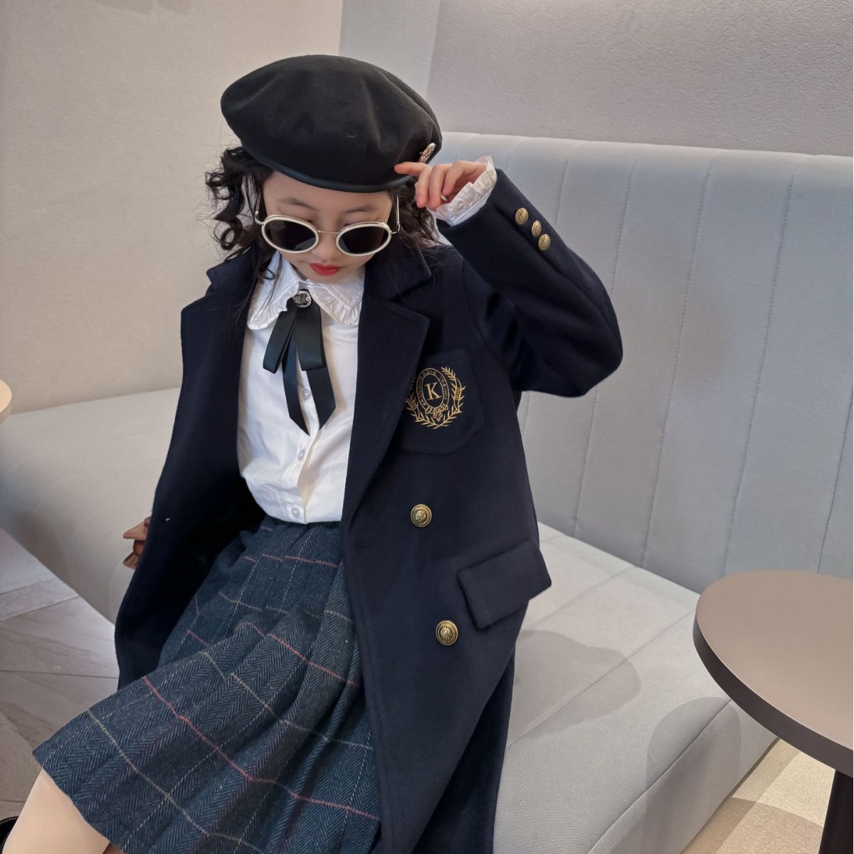 2024 spring new girls' medium and large children's mid-length woolen coat embroidered gold standard British preppy style cotton-padded