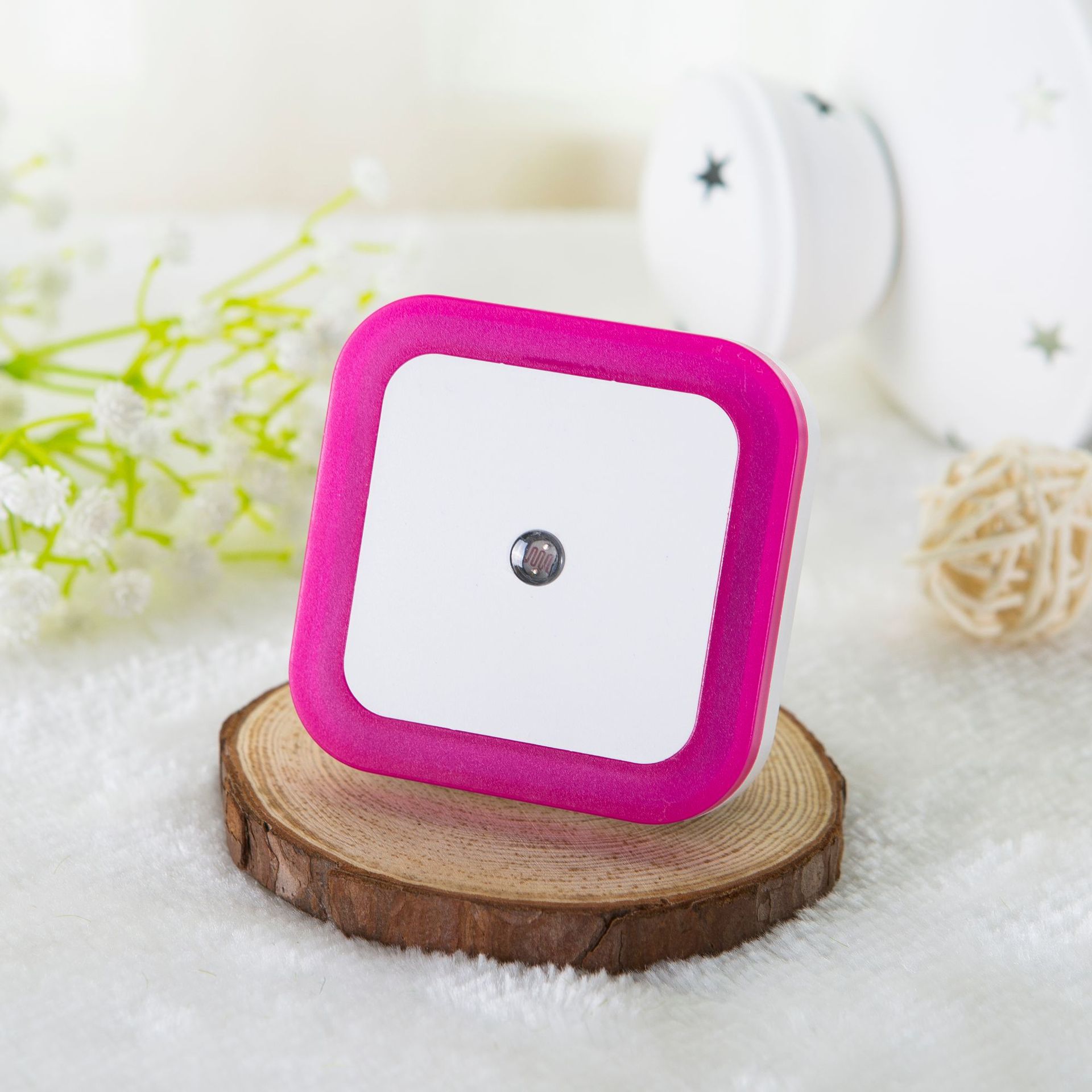 Cross-Border dedicated supplier Halo LED plug-in light control gift nightlight Amazon induction lamp CE European regulations US regulations