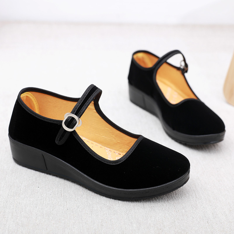 Factory direct selling old Beijing cloth shoes women's classic black cloth shoes hotel work shoes thick bottom mother cloth shoes work shoes