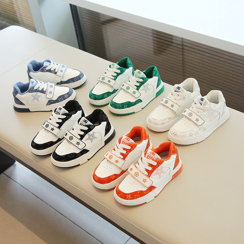 2023 spring new fashion casual children's sports shoes boys mesh large children's Velcro girls running shoes