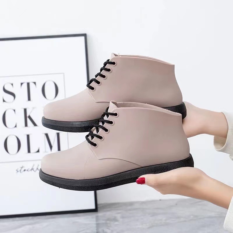 Four Seasons Rain Shoes Women's Flat Shoes Korean Style Fashion Sandals 2021 New Short Simple Waterproof Adult Fashionable Rubber Shoes