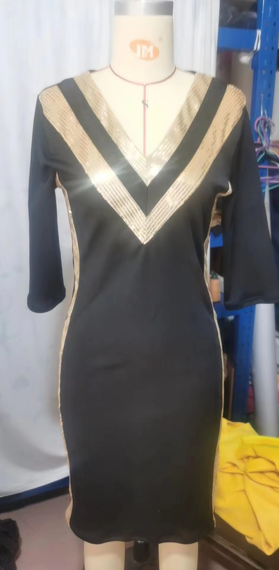 2022 Amazon Europe and the United States foreign trade new slim sleeve V-neck chip stitching dress a large number of spot