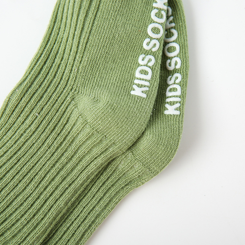 2023 autumn and winter new non-slip dispensing baby socks baby high tube boneless loose floor children's stockings