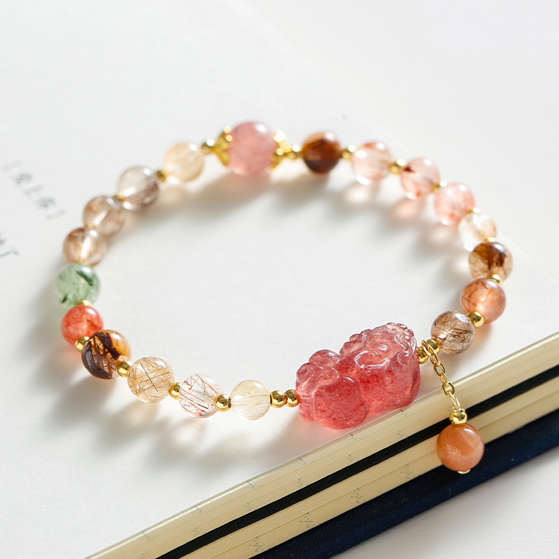 [Lucky] Badu jewelry ins style strawberry crystal bracelet natural TikTok live new girlfriends bracelet