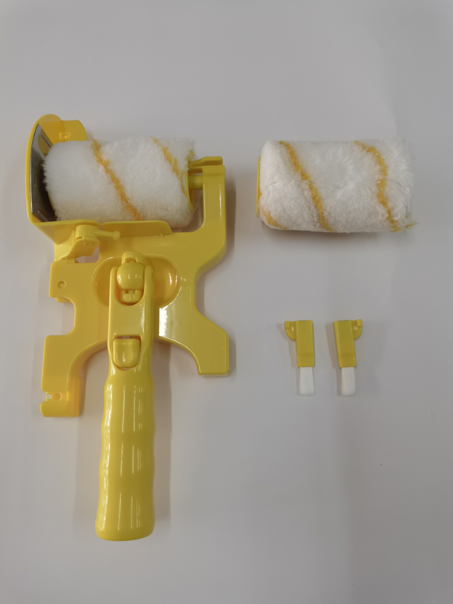 Multi-purpose paint brush roller brush no dead angle fine wool latex paint roller paint roller brush wall trimming color separation tool
