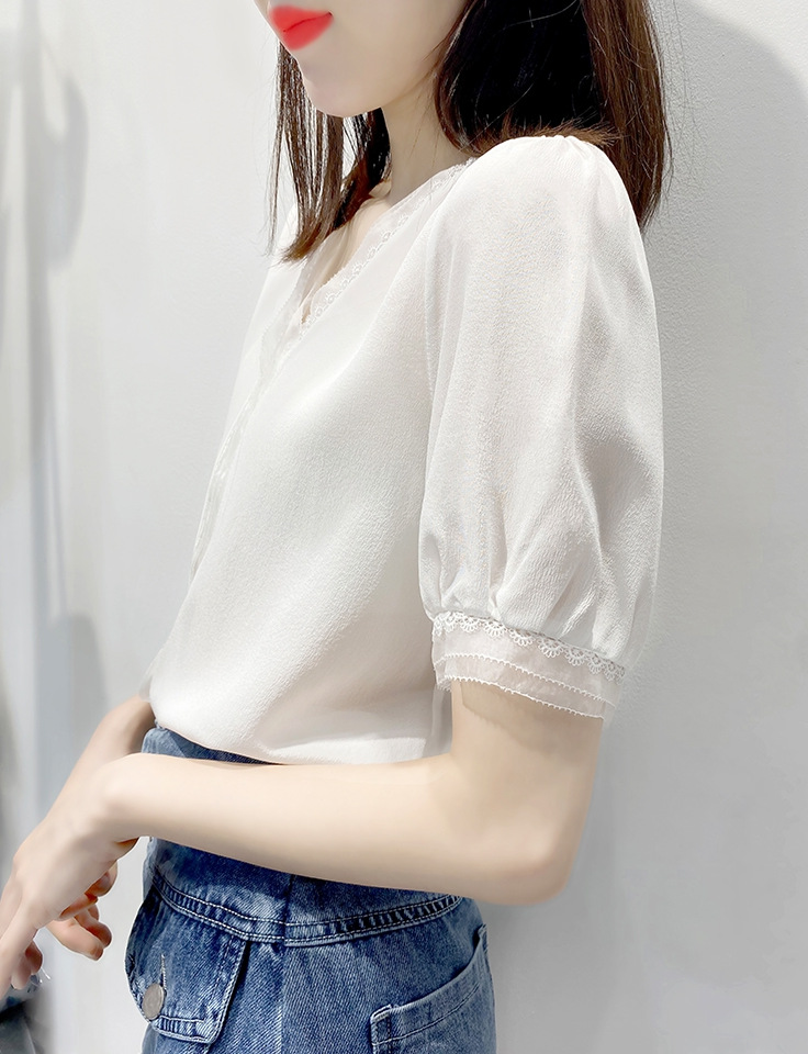 Chiffon Shirt Women's 2023 Summer New Arrival Stylish Loose V-neck Puff Sleeve Design Niche Lace Top for Women